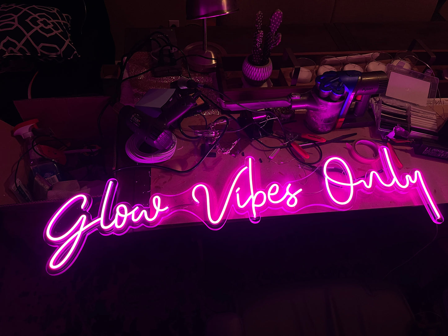 Glow Vibes Only